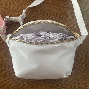 Stoney Clover Lane bum bag white new!